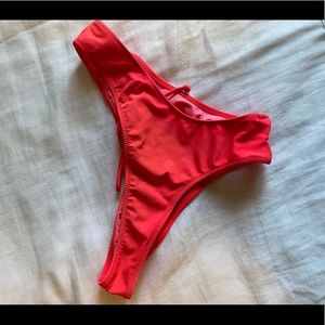 PINK ruched bikini bottoms 💕